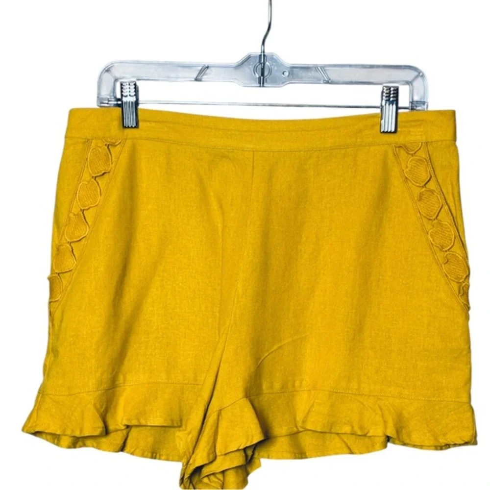 June & Hudson Nordstrom mustard yellow linen blend shorts
